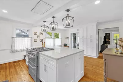 209 E Avondale Drive, Greensboro, NC 27403 - Photo 12