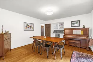 209 E Avondale Dr, Greensboro, NC 27403 - Photo 14