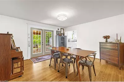 209 E Avondale Drive, Greensboro, NC 27403 - Photo 16