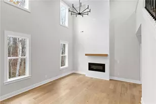 447 Wentworth Dr, Winston-Salem, NC 27107 - Photo 6