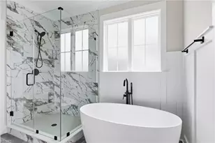 429 Wentworth Dr, Winston-Salem, NC 27107 - Photo 14