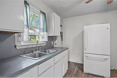 2873 Hope Church Road, Winston-Salem, NC 27127 - Photo 4