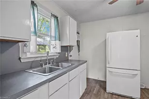 2873 Hope Church Rd, Winston-Salem, NC 27127 - Photo 4