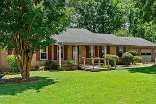 3911 Williams Dairy Rd, Greensboro, NC 27406 - Photo 2