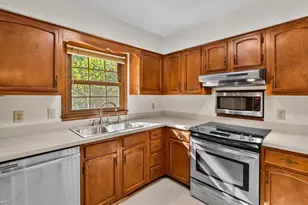 3911 Williams Dairy Rd, Greensboro, NC 27406 - Photo 8