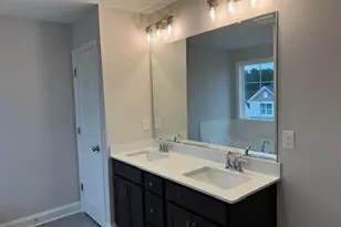 3725 Contimental Sq, Kernersville, NC 27284 - Photo 8