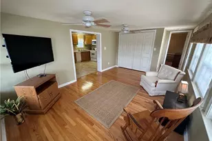 122 Maple St, New London, NC 28127 - Photo 8