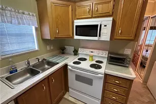 122 Maple St, New London, NC 28127 - Photo 10