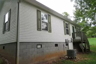 103 Shaw St, Jonesville, NC 28642 - Photo 4