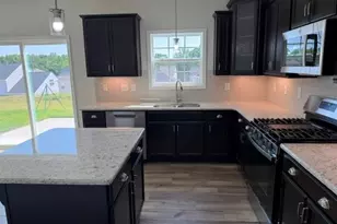 3713 Contimental Sq, Kernersville, NC 27284 - Photo 4