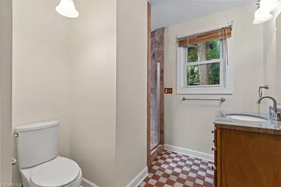 800 Brent Street, Winston-Salem, NC 27103 - Photo 22