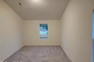 1023 Kapp St, Winston-Salem, NC 27105 - Photo 4