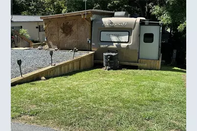 117 Pier Avenue, New London, NC 28127 - Photo 2