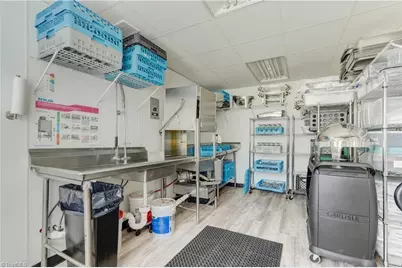 17 E Main Street, Thomasville, NC 27360 - Photo 50