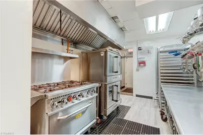 17 E Main Street, Thomasville, NC 27360 - Photo 12