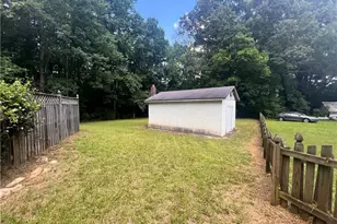 405 Saunders Dr, Asheboro, NC 27203 - Photo 10