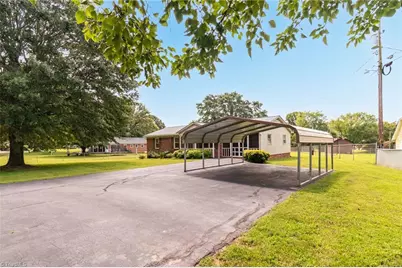 132 Circle Loop, Eden, NC 27288 - Photo 4