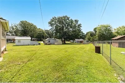 132 Circle Loop, Eden, NC 27288 - Photo 32