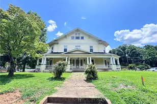 639 Elk Spur St, Elkin, NC 28621 - Photo 2