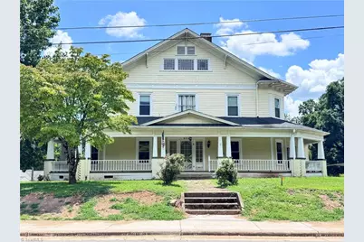 639 Elk Spur Street, Elkin, NC 28621 - Photo 2