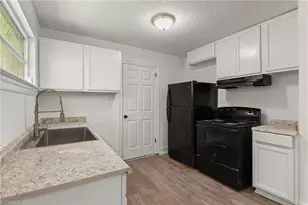 4656 Walcott St, Winston-Salem, NC 27106 - Photo 10