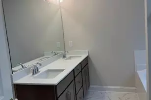 3719 Contimental Sq, Kernersville, NC 27284 - Photo 8