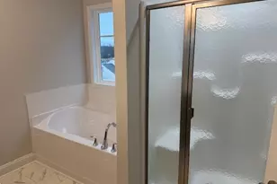 3719 Contimental Sq, Kernersville, NC 27284 - Photo 8