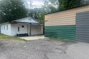 298 Pipers Gap Rd, Mount Airy, NC 27030 - Photo 2