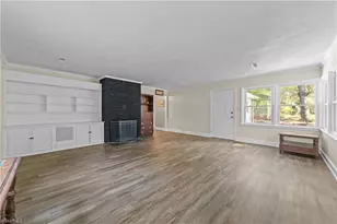 105 Forestdale Dr, Jamestown, NC 27282 - Photo 8