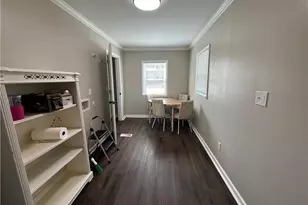 204 Nelson St, Pilot Mountain, NC 27041 - Photo 10