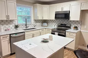 3407 Scarsborough Dr, Winston-Salem, NC 27104 - Photo 12