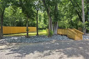 816 Barnes St, Reidsville, NC 27320 - Photo 4
