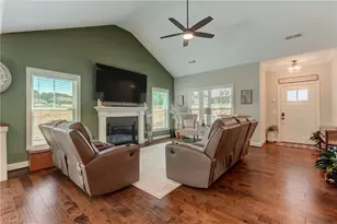 435 Wild Fern Ln, Reidsville, NC 27320 - Photo 4