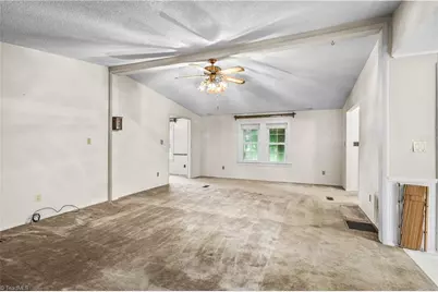 100 Ridgecrest Drive, King, NC 27021 - Photo 6