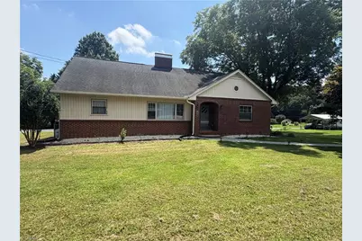 315 W Main Street, Boonville, NC 27011 - Photo 2
