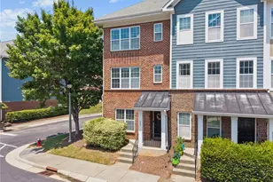 2001 Summerhouse Rd, Cary, NC 27519 - Photo 6