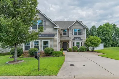 4488 Redfern Place, Winston-Salem, NC 27107 - Photo 4