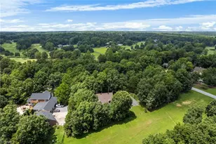 304 Cascade Dr, High Point, NC 27265 - Photo 46