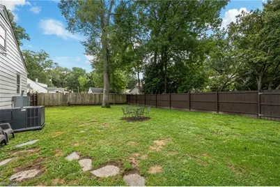 1510 W Davis Street, Burlington, NC 27215 - Photo 18