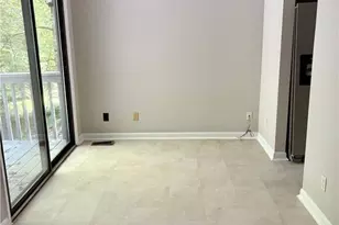 435 Chester Woods Ct, High Point, NC 27262 - Photo 4