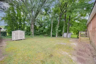 306 Avery Ave, High Point, NC 27265 - Photo 16