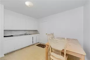 306 Avery Ave, High Point, NC 27265 - Photo 6