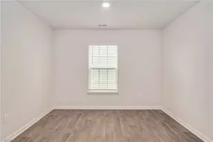 6884 Keeneland Dr, Whitsett, NC 27377 - Photo 6