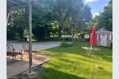 901 Circle Drive, High Point, NC 27262 - Photo 4