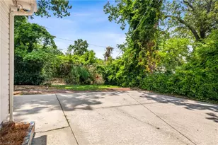 1415 Seminole Dr, Greensboro, NC 27408 - Photo 34