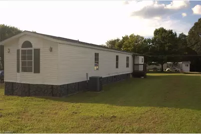 6265 Lowerywood Circle, Trinity, NC 27370 - Photo 4