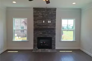 1055 Tulloch Ct, Burlington, NC 27215 - Photo 6