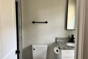 1718 Thurmond St, Winston-Salem, NC 27105 - Photo 20