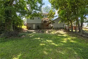 319 Maple Ave, Reidsville, NC 27320 - Photo 38