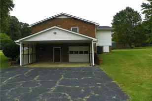 2906 Leonard Rd, Lexington, NC 27295 - Photo 8